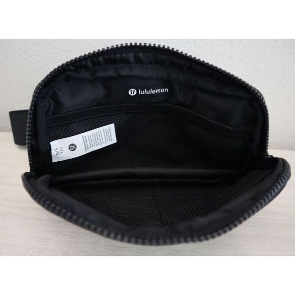 Lululemon LU9AX2S Women's One Size Black Everywhere Belt Bag - Picture 7 of 8